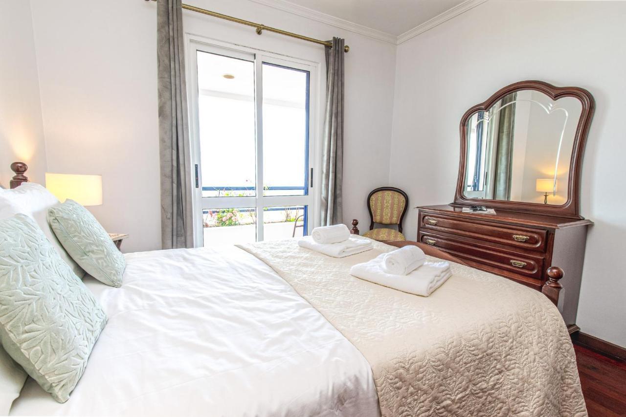 Sea And Sunset View Apartment In Funchal Eksteriør billede