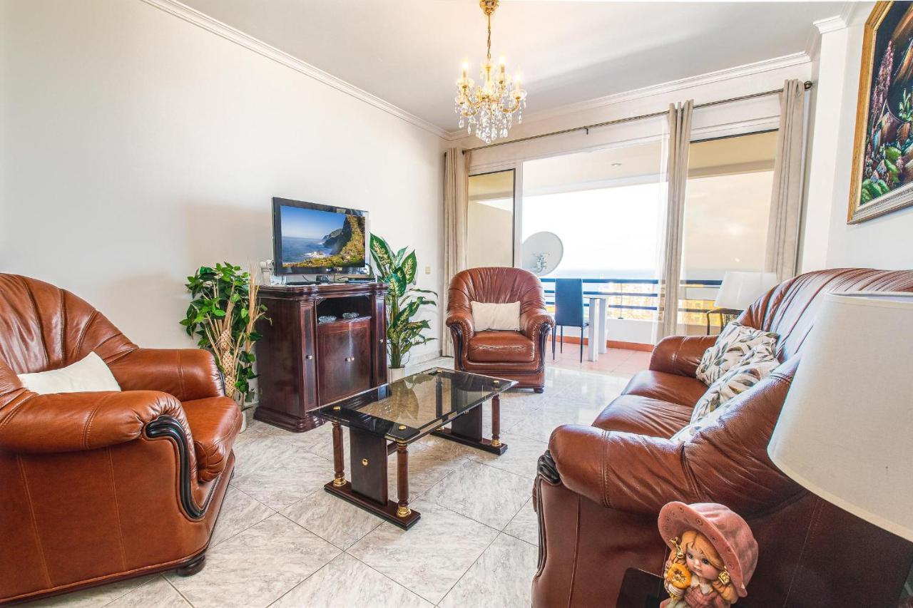 Sea And Sunset View Apartment In Funchal Eksteriør billede