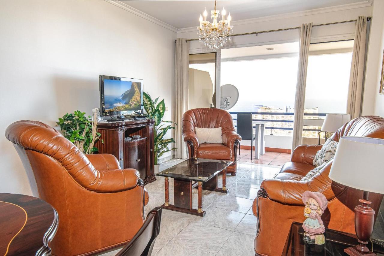 Sea And Sunset View Apartment In Funchal Eksteriør billede